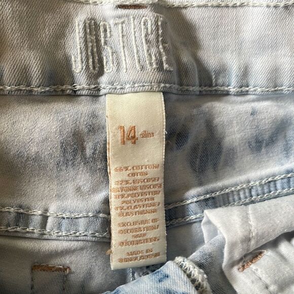 Justice bleach dyed deconstructed cutoff jean shorts - Picture 8 of 13